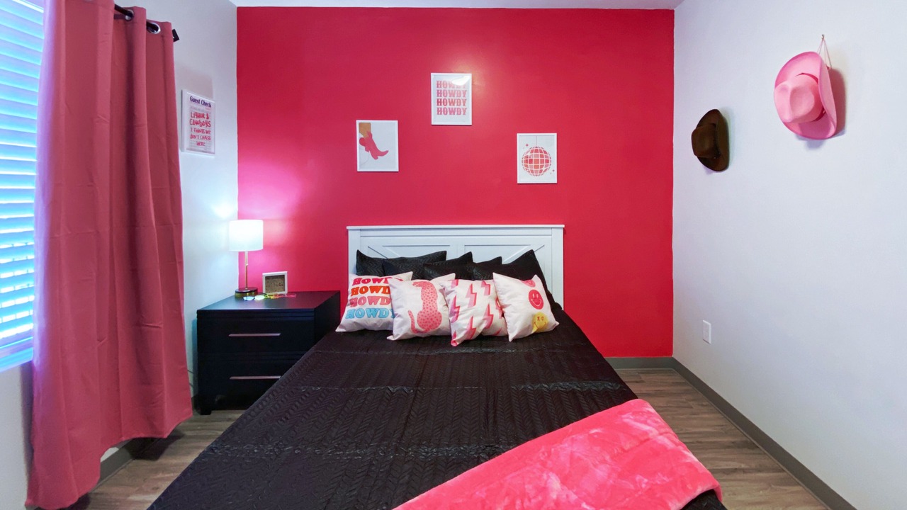 Photo of Bedroom in Maxwell