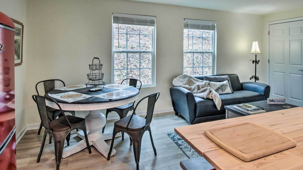 Photo of Livingroom in Demorest