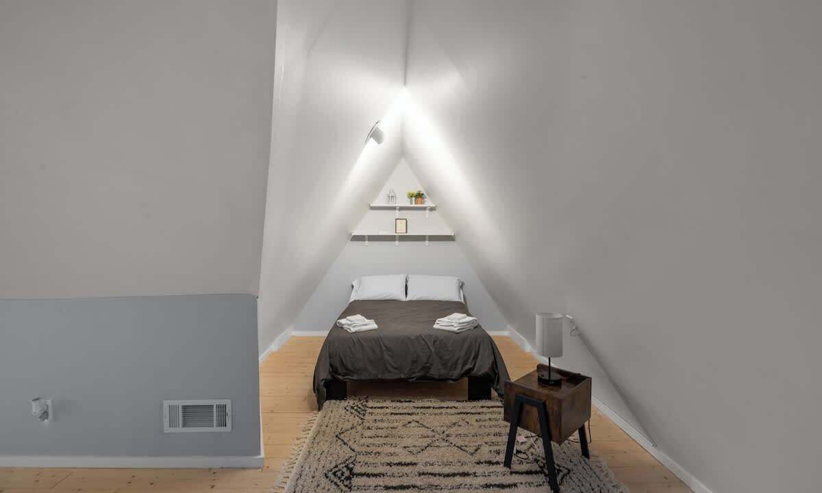 Photo of Bedroom in Plaza Midwood