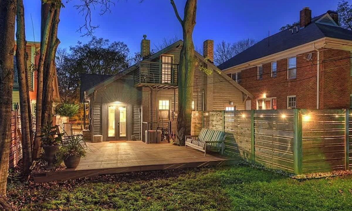 Photo of Outdoor in Plaza Midwood