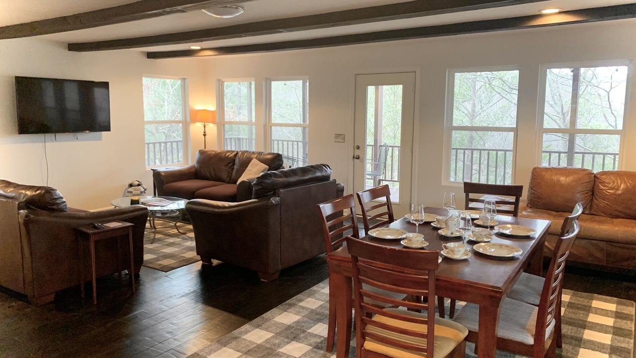 Photo of Livingroom in Jasper