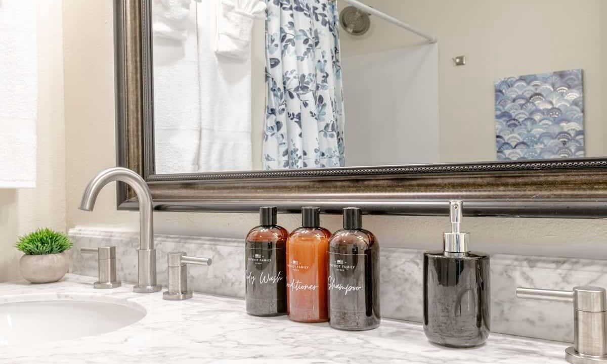 Photo of Bathroom in Mobile
