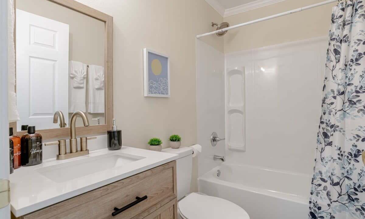 Photo of Bathroom in Mobile