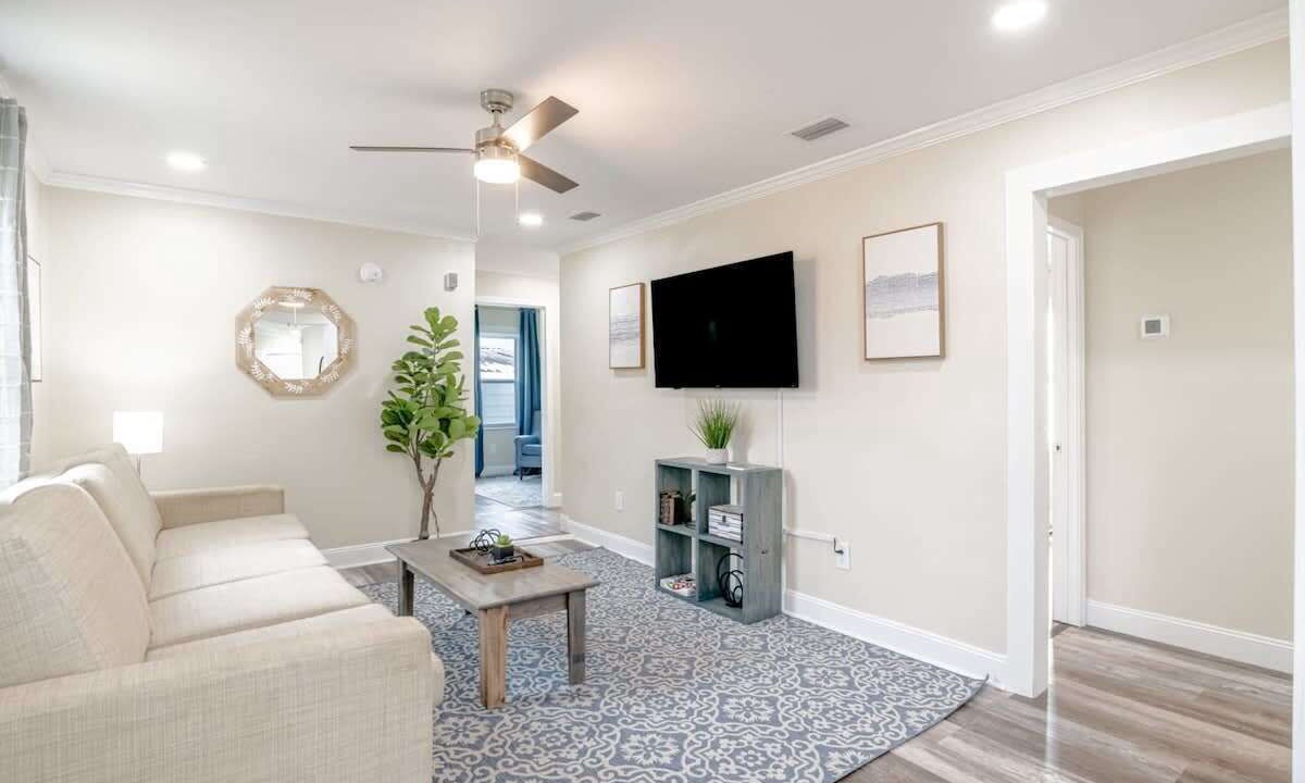 Photo of Livingroom in Mobile
