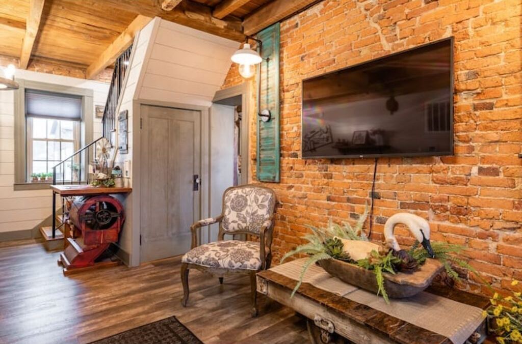 Photo of Others in Elizabethtown