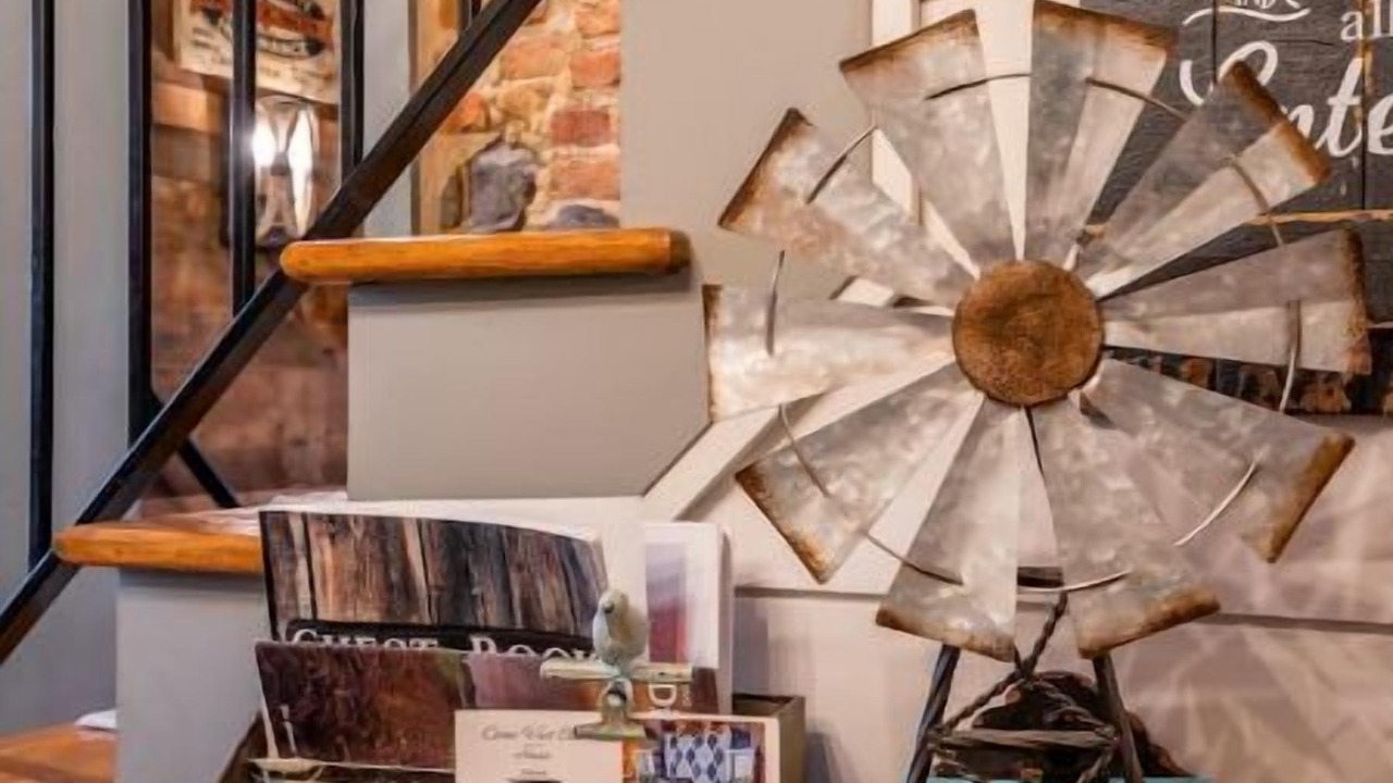 Photo of Others in Elizabethtown