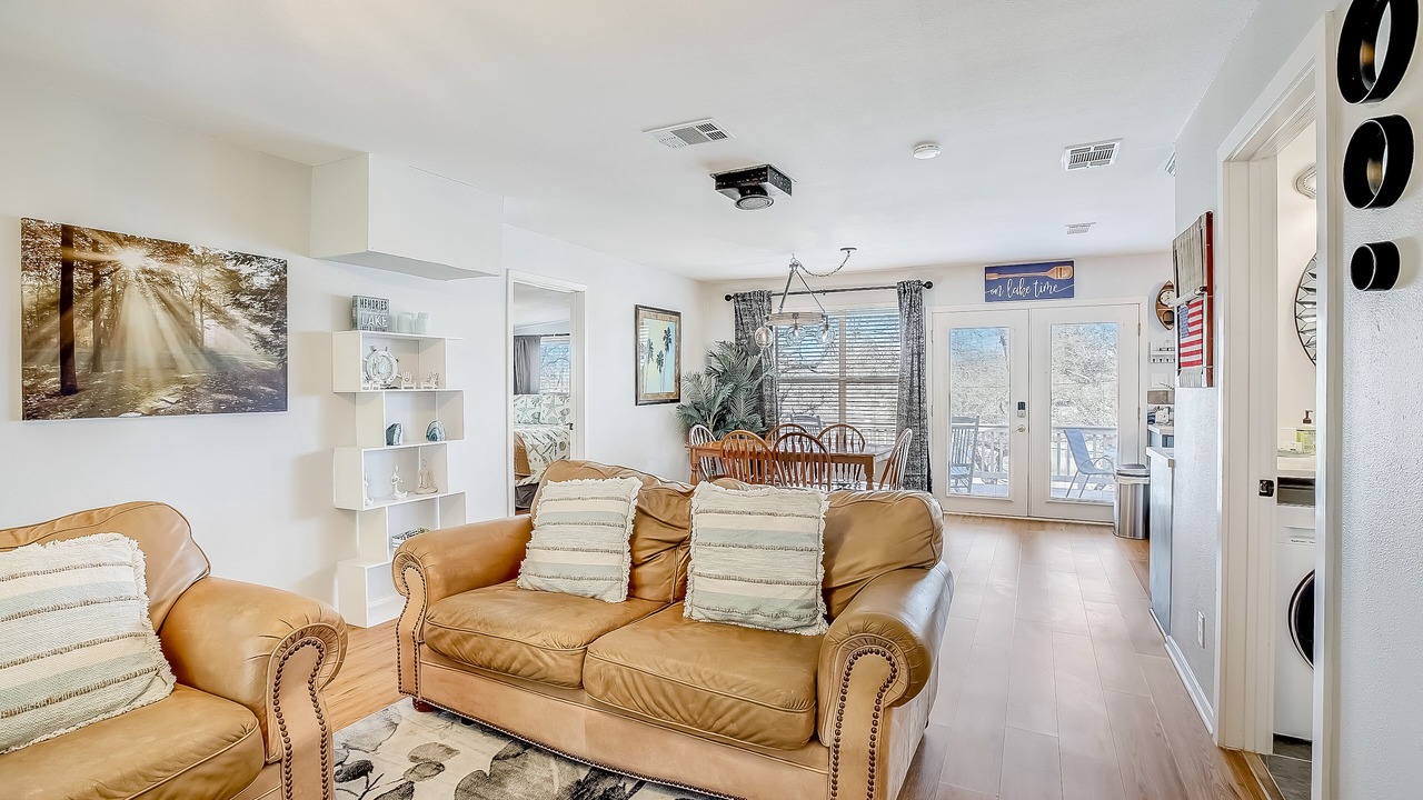 Photo of Livingroom in Pedernales Bend