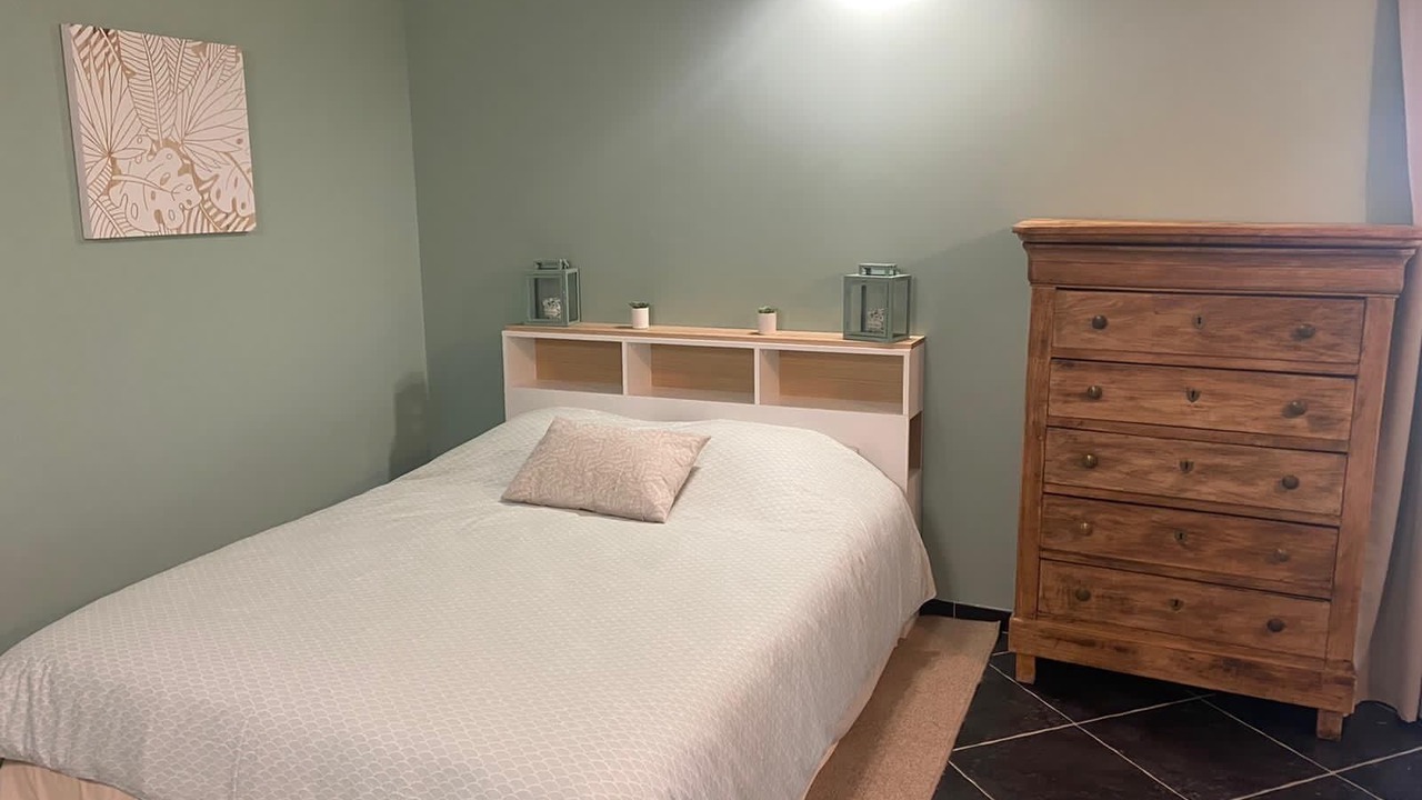 Photo of Bedroom in Lys-lez-Lannoy