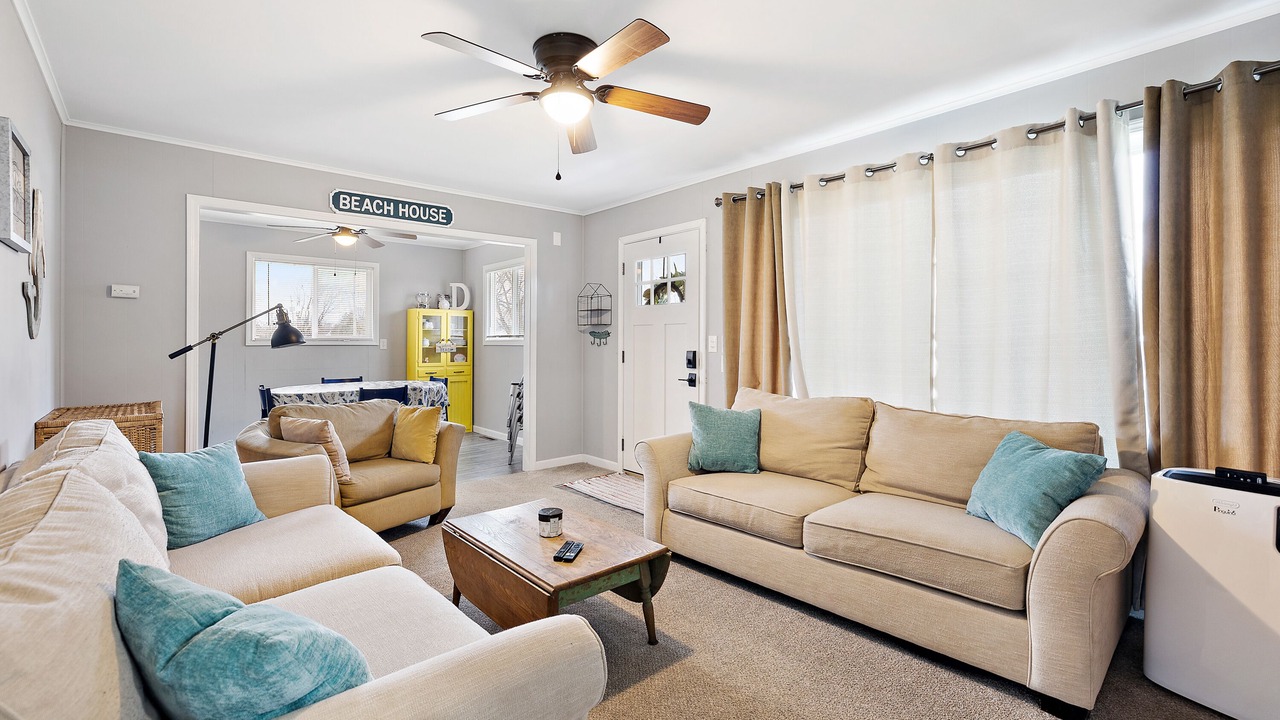 Photo of Livingroom in Lexington