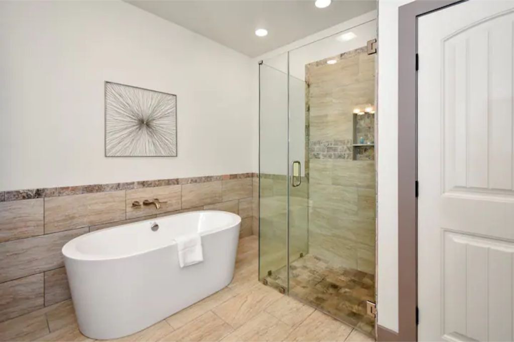Photo of Bathroom in Lindale