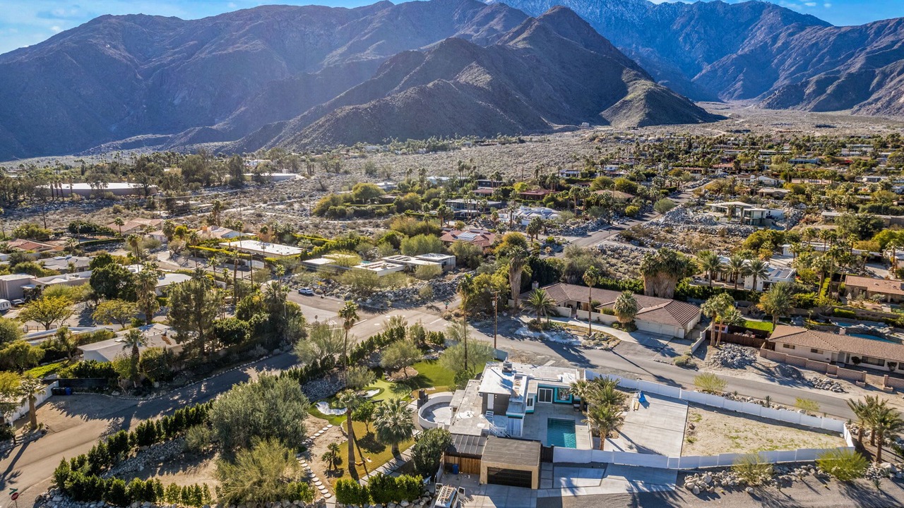 Photo of Outdoor in Little Tuscany