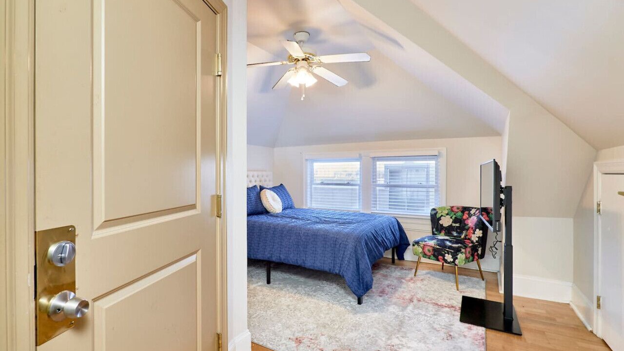 Photo of Bedroom in Grand Center