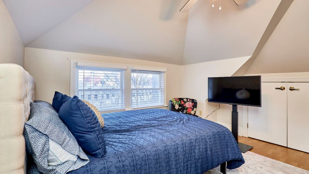 Photo of Bedroom in Grand Center
