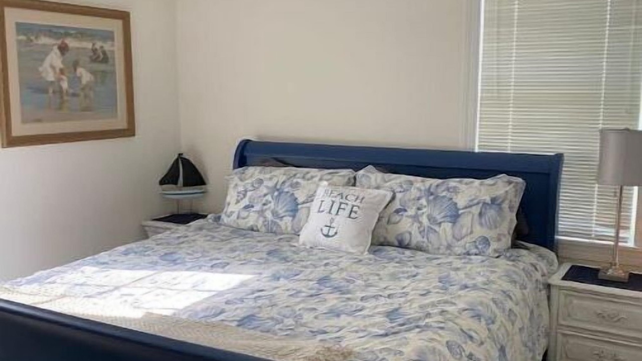 Photo of Bedroom in Marshallberg