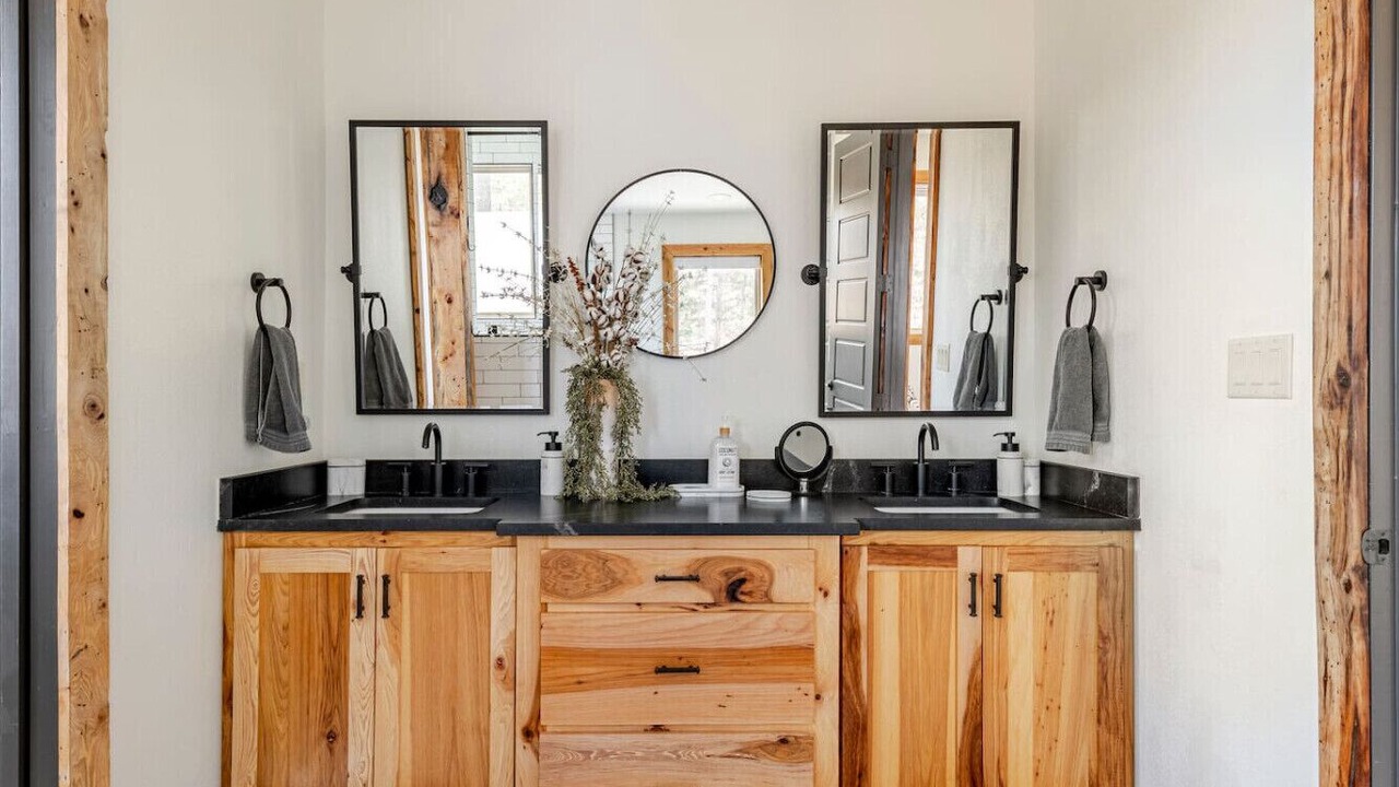 Photo of Bathroom in Flint