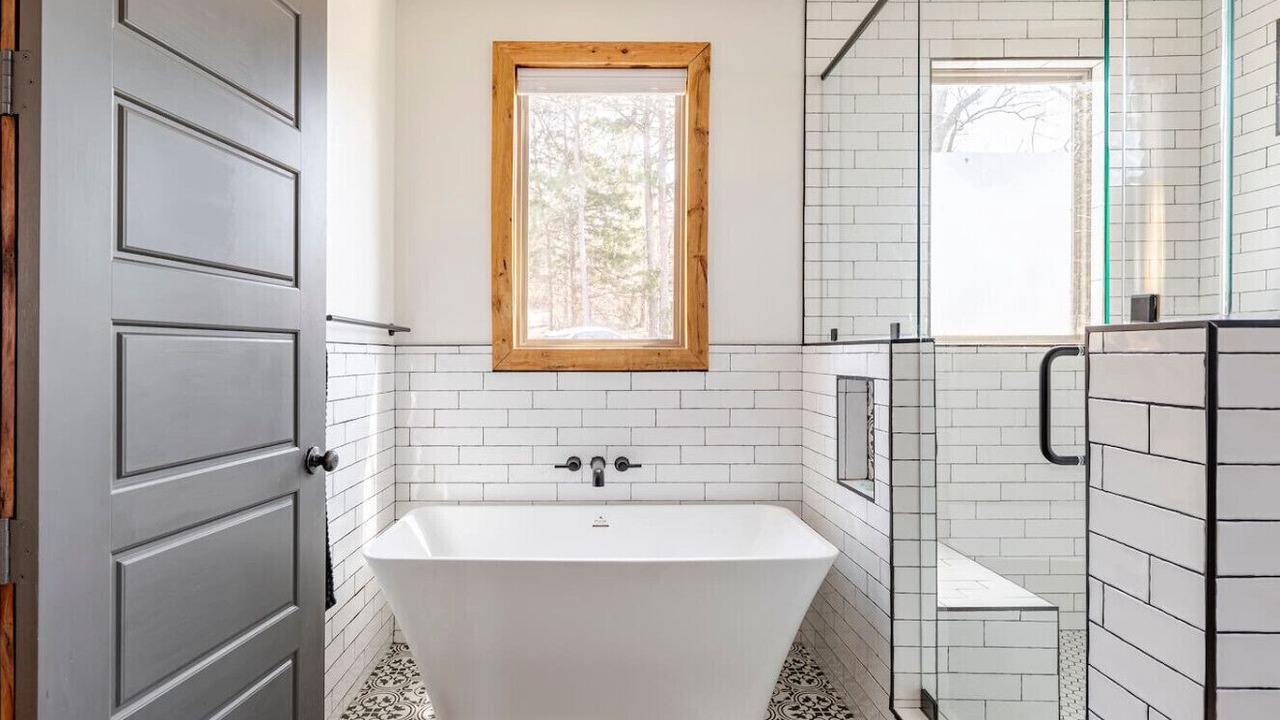 Photo of Bathroom in Flint