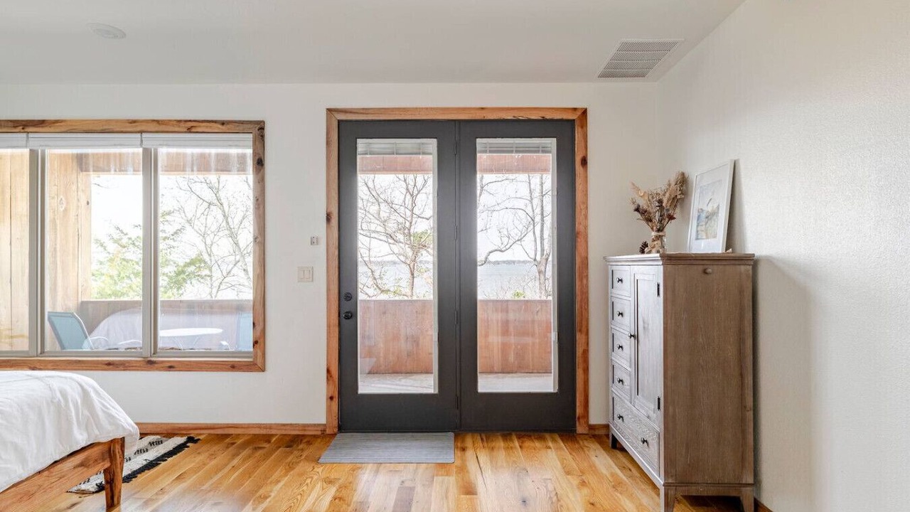 Photo of Bedroom in Flint