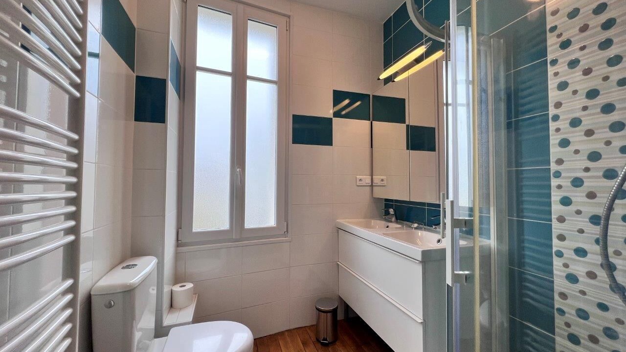 Photo of Bathroom in Tours