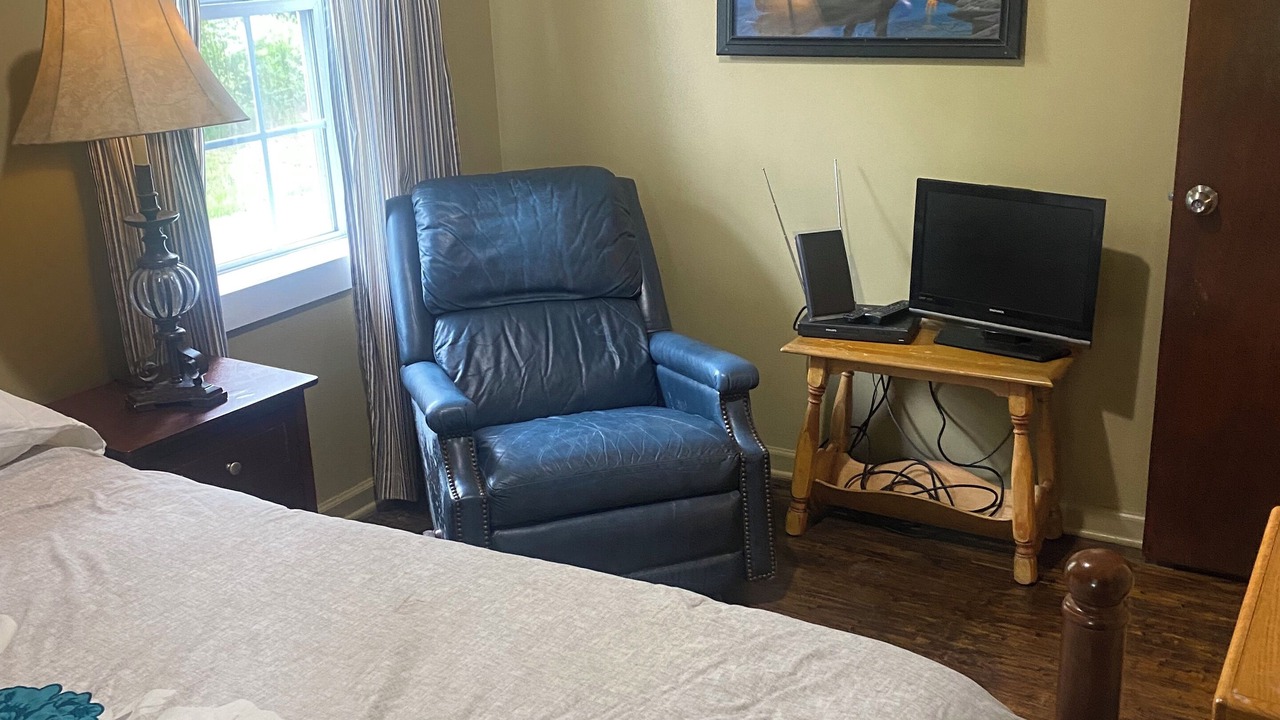 Photo of Bedroom in Council Hill