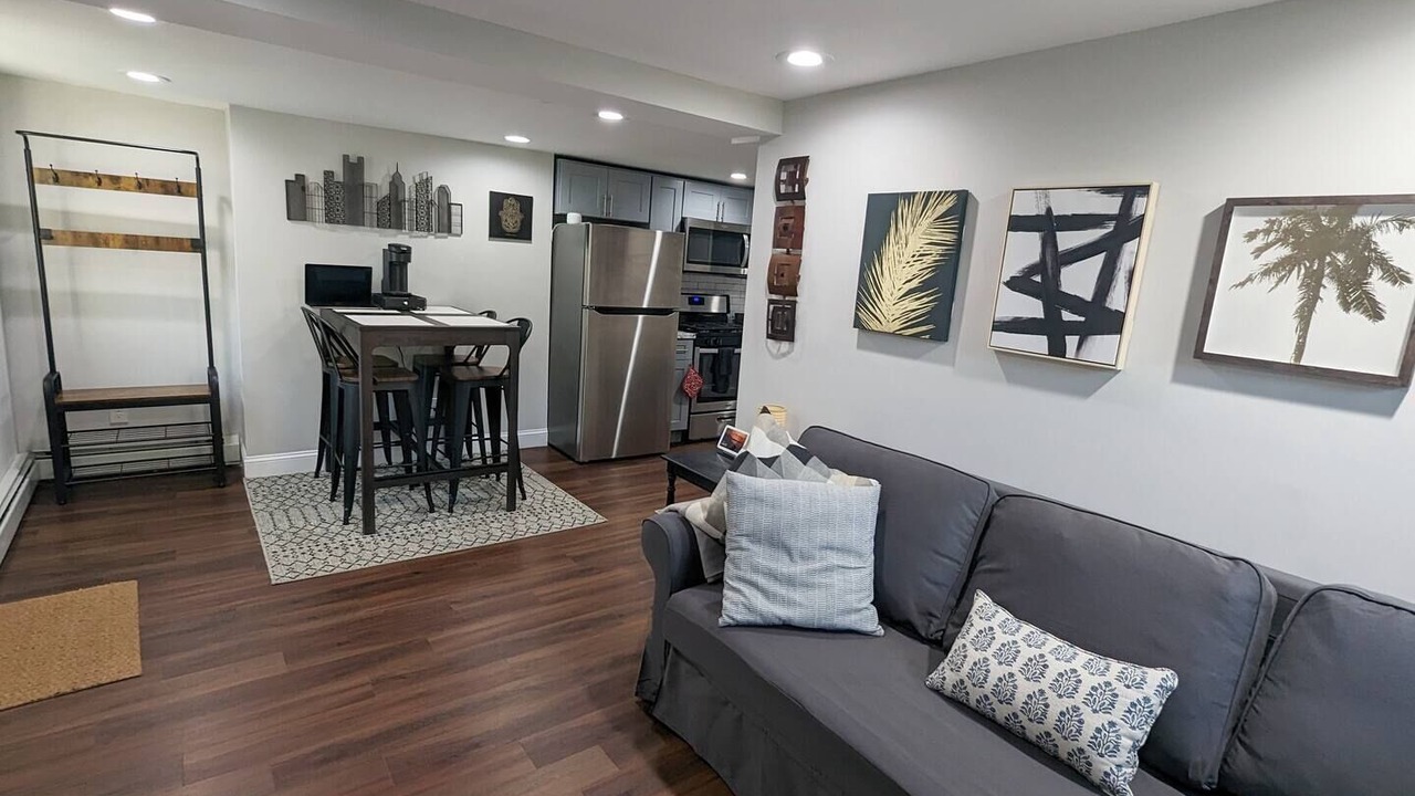 Photo of Livingroom in Albany