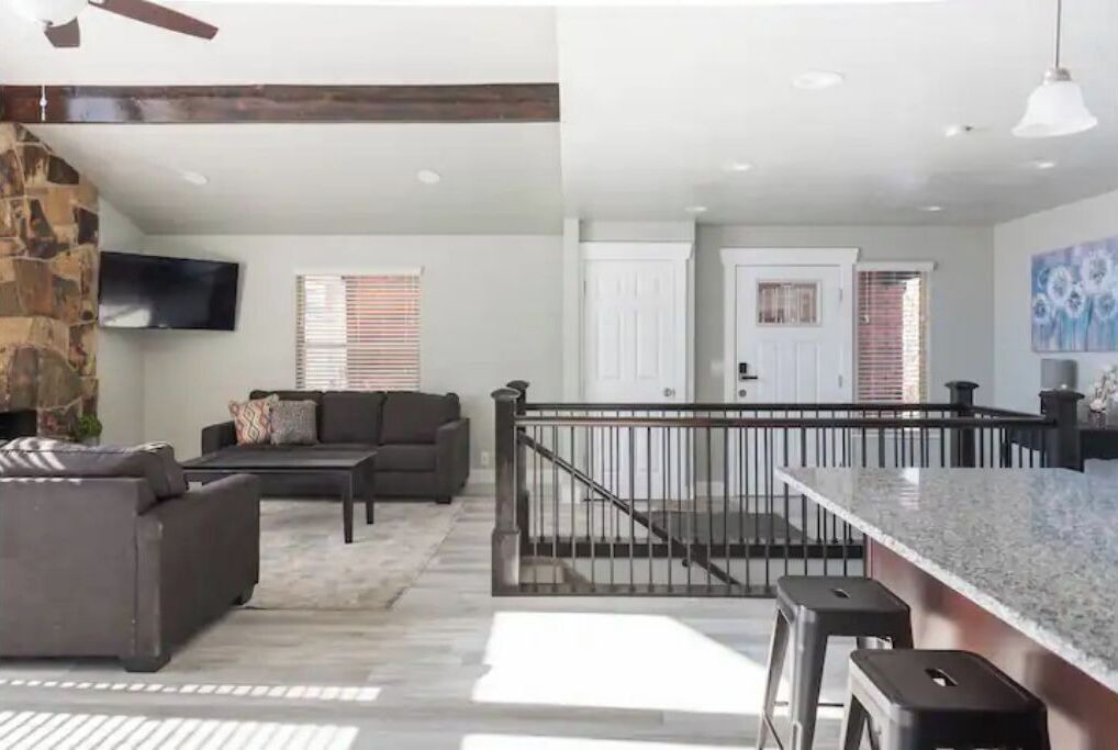 Photo of Livingroom in Sandy