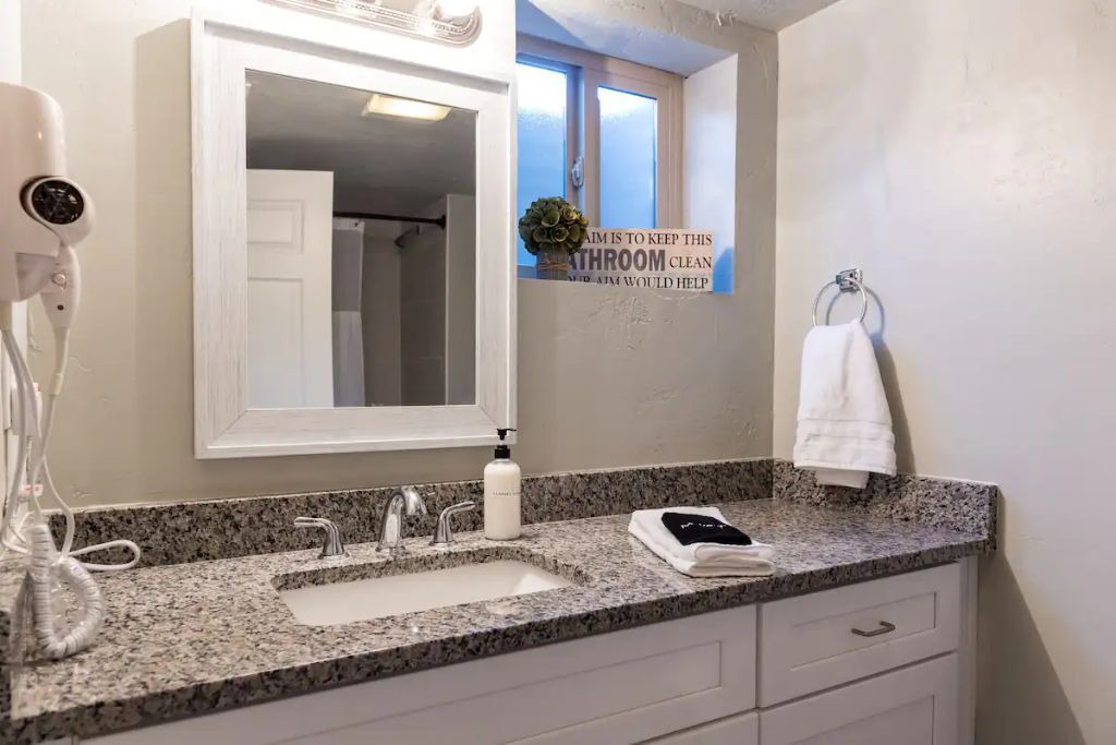 Photo of Bathroom in Sandy