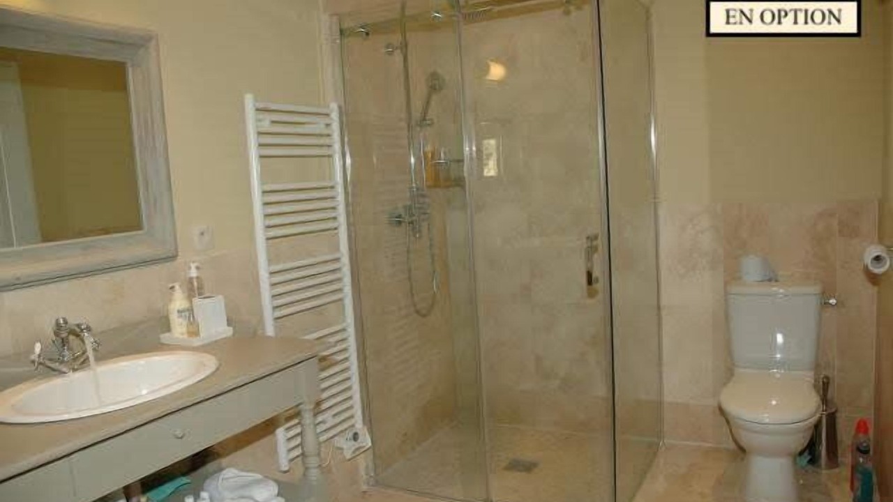 Photo of Bathroom in Saint-Chamassy