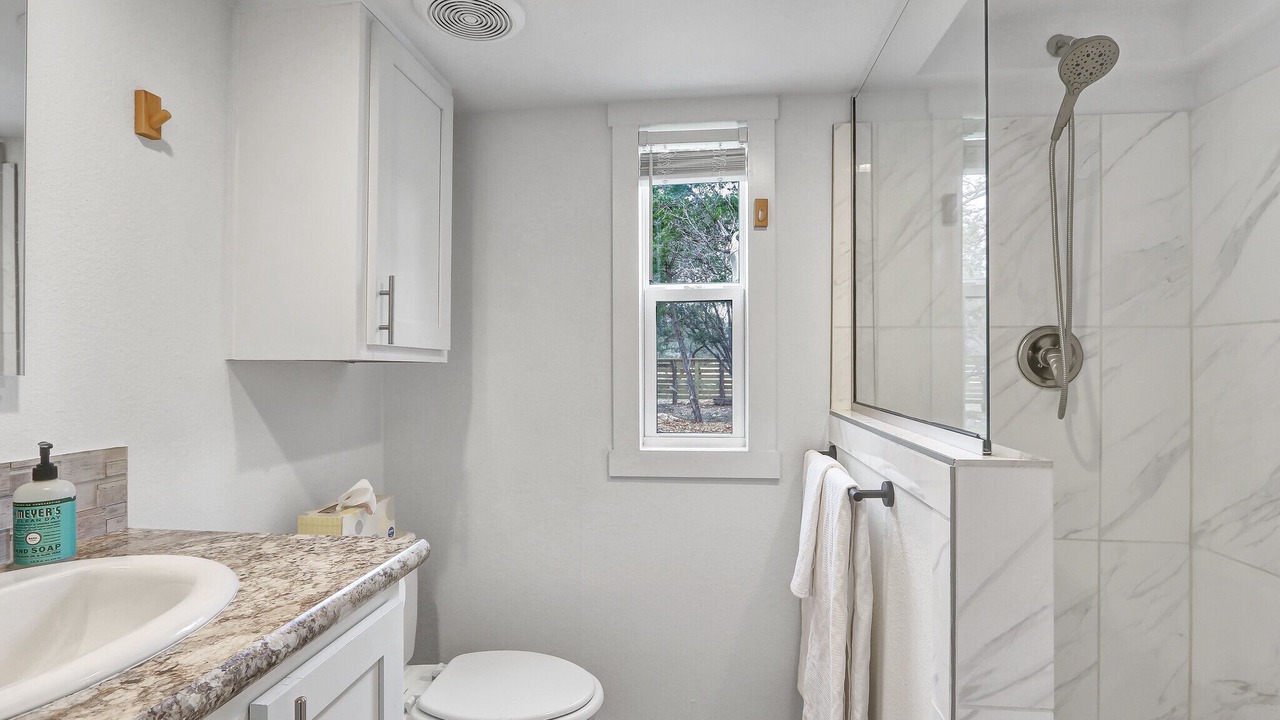 Photo of Bathroom in Driftwood