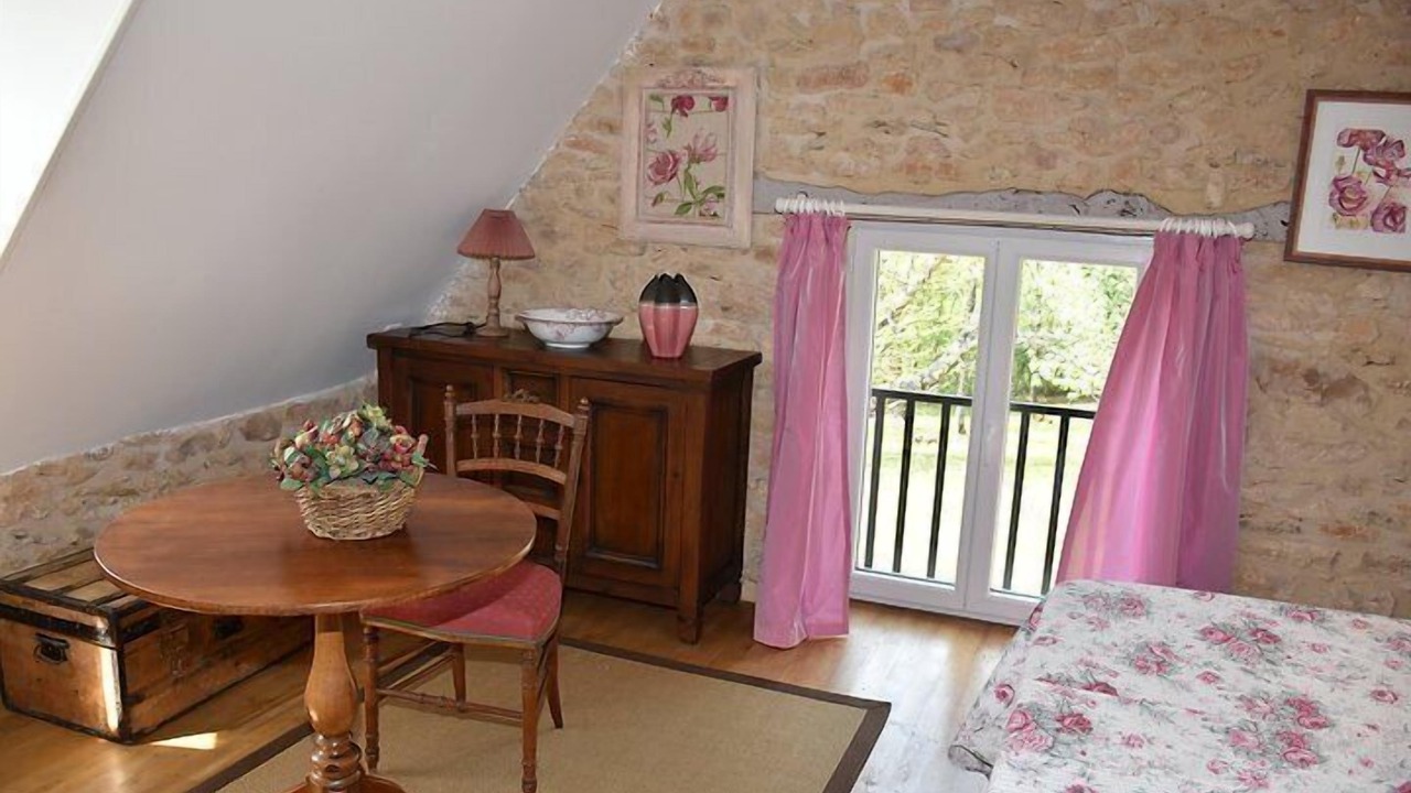 Photo of Bedroom in Saint-Chamassy