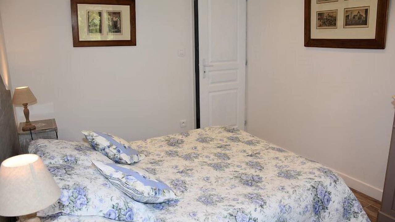 Photo of Bedroom in Saint-Chamassy