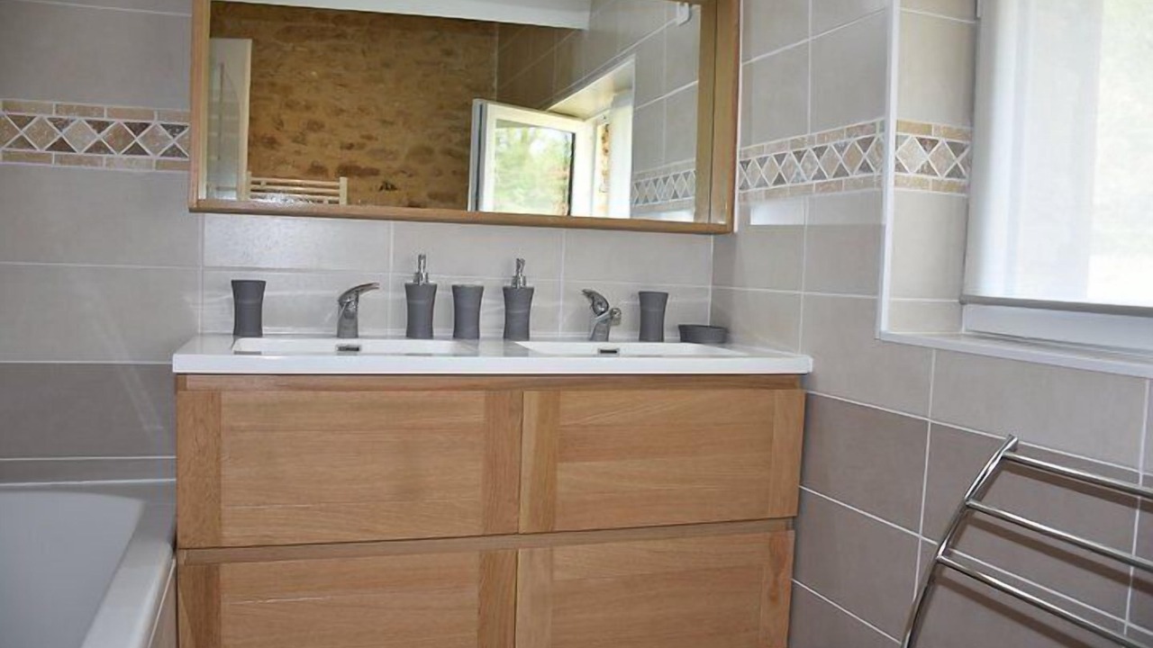 Photo of Bathroom in Saint-Chamassy