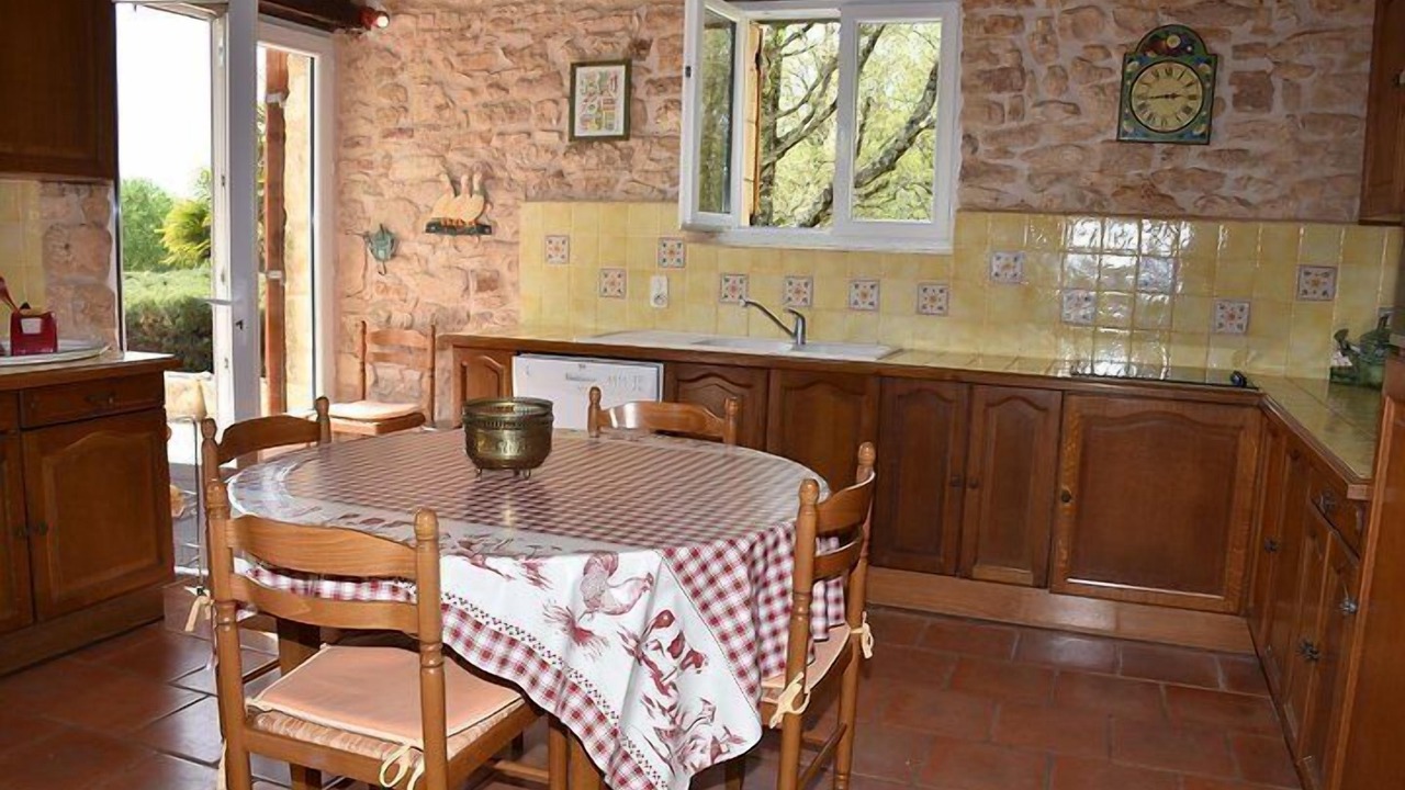 Photo of Kitchen in Saint-Chamassy
