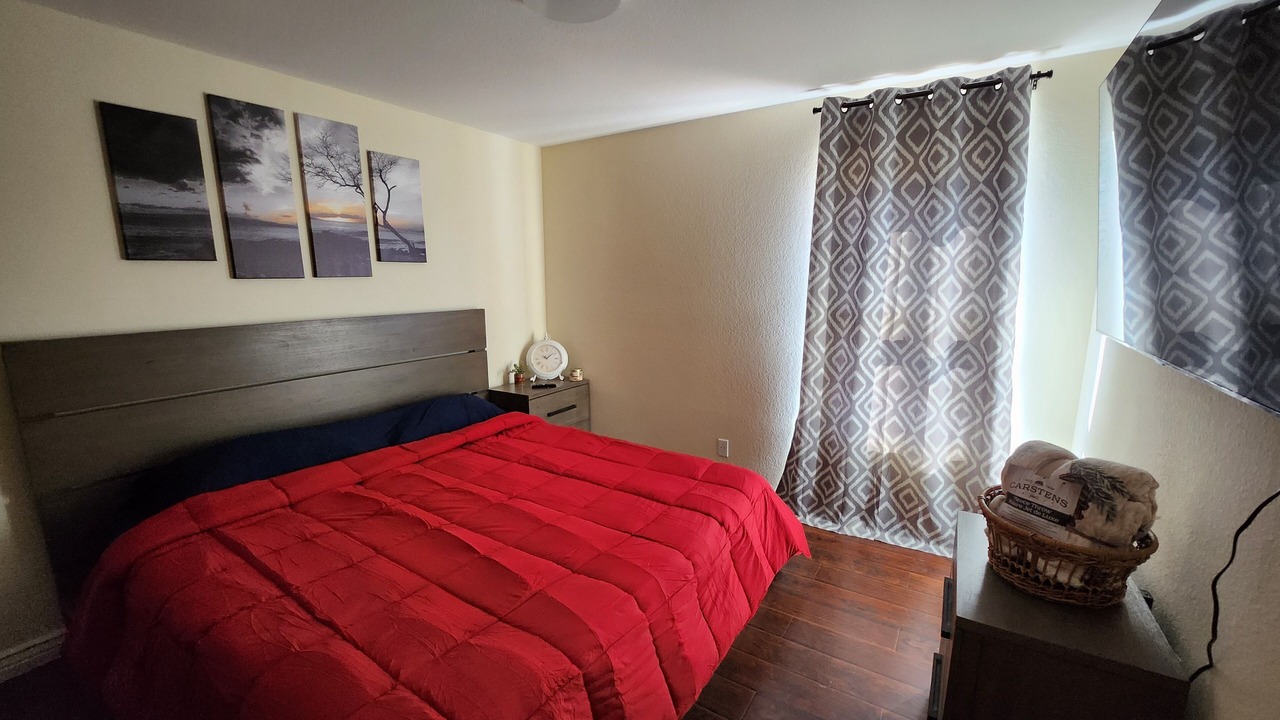 Photo of Bedroom in Glendale