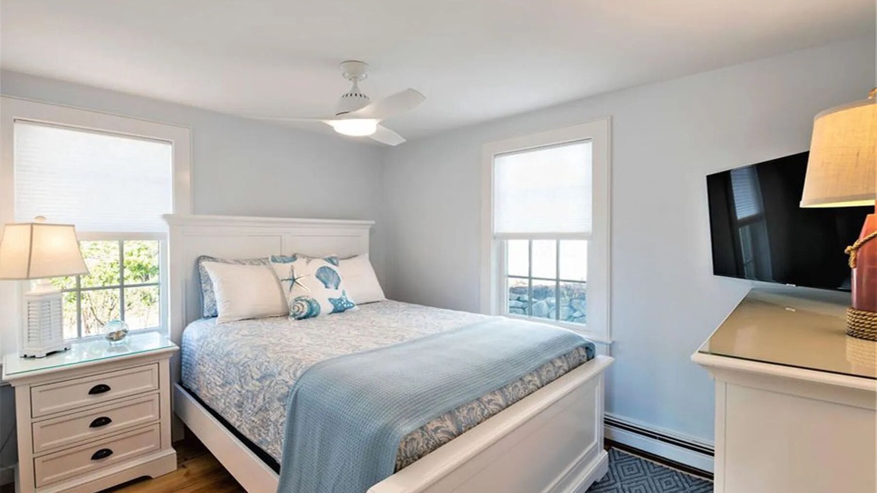 Photo of Bedroom in Mashpee