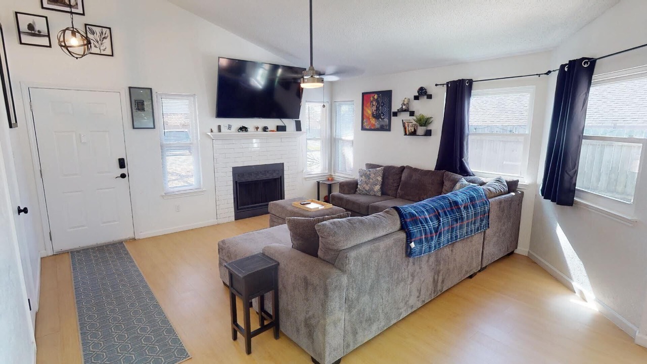 Photo of Livingroom in McKinney