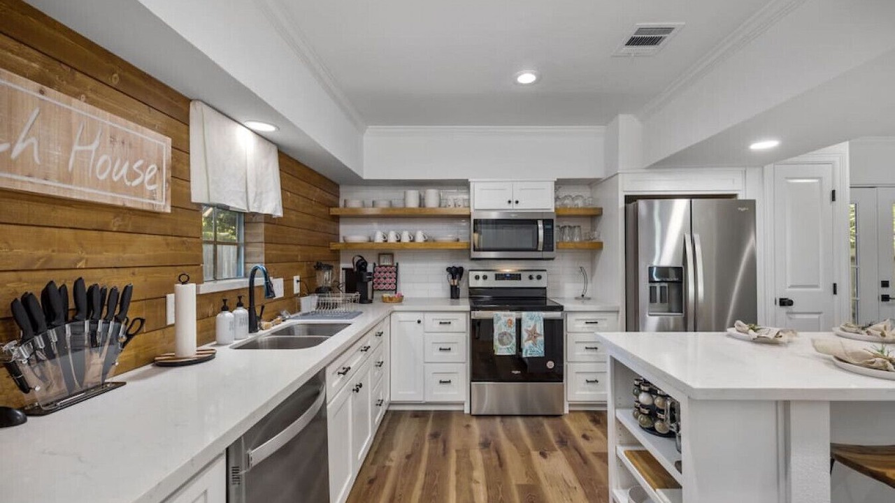 Photo of Kitchen in El Lago