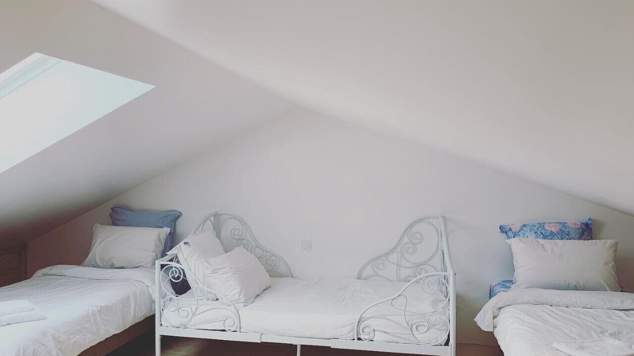 Photo of Bedroom in Monjoi