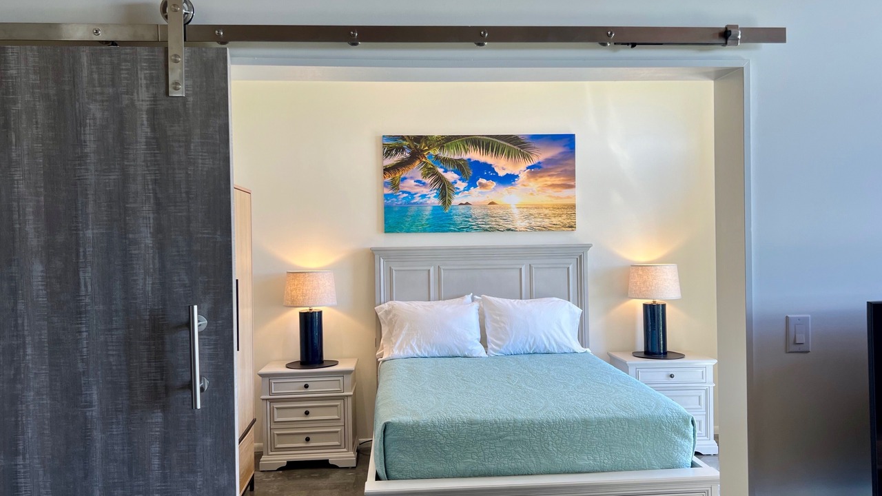 Photo of Bedroom in Moanalua