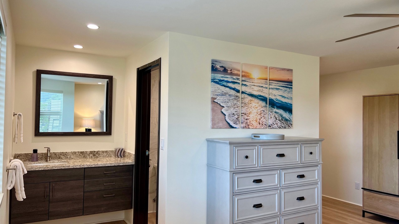 Photo of Bathroom in Moanalua