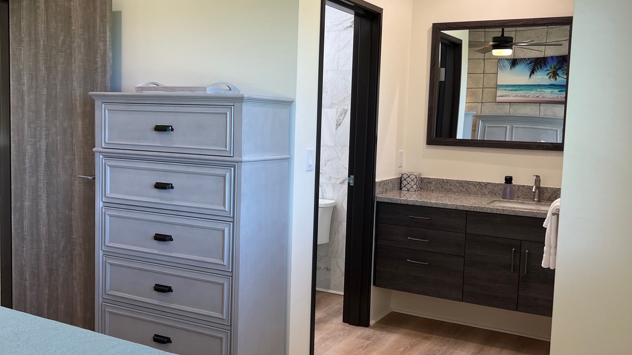 Photo of Bedroom in Moanalua