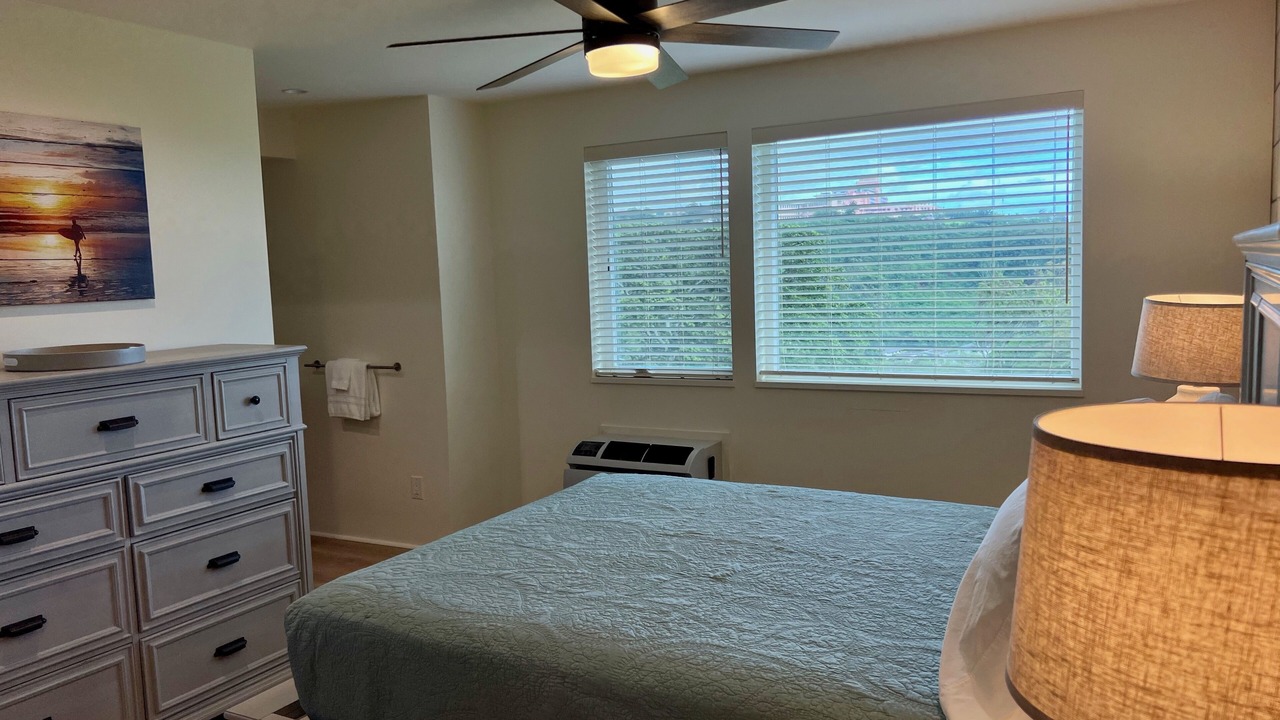 Photo of Bedroom in Moanalua