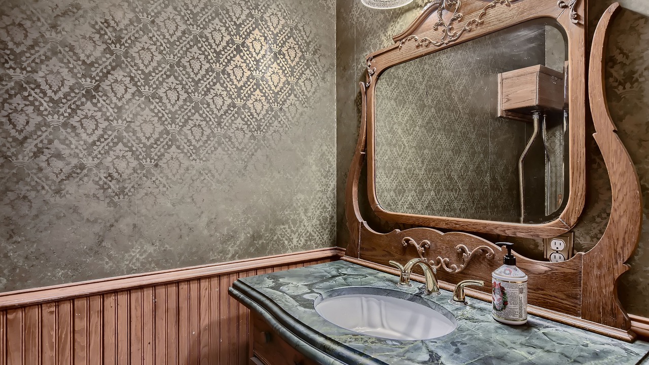 Photo of Bathroom in Lockhart