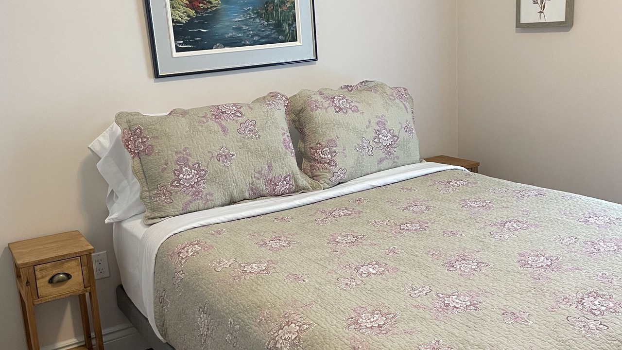 Photo of Bedroom in Clyde River