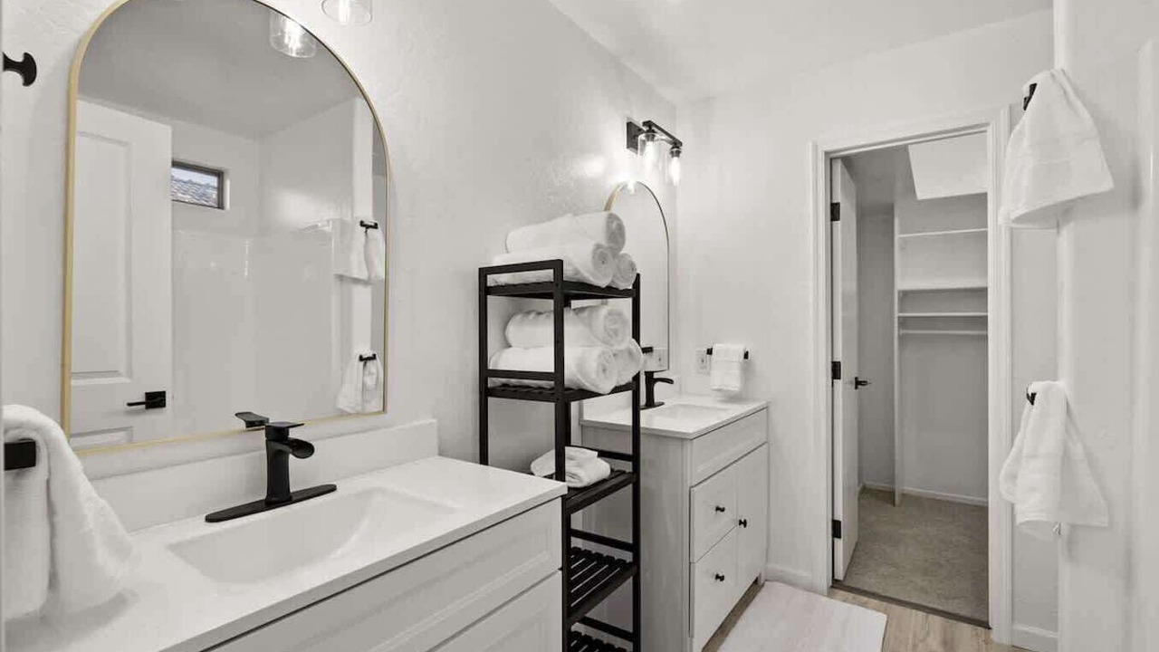 Photo of Bathroom in Larissa