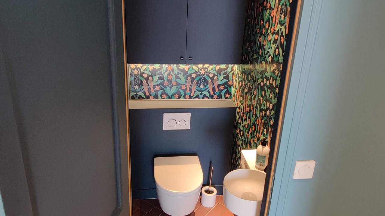 Photo of Bathroom in 18th Arrondissement