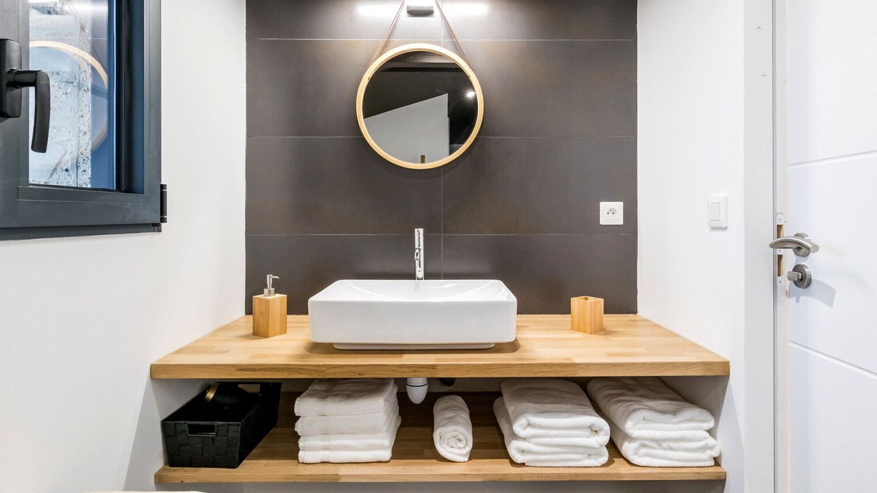 Photo of Bathroom in La Haie-Fouassiere