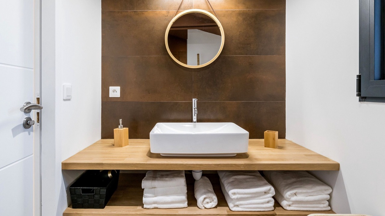 Photo of Bathroom in La Haie-Fouassiere