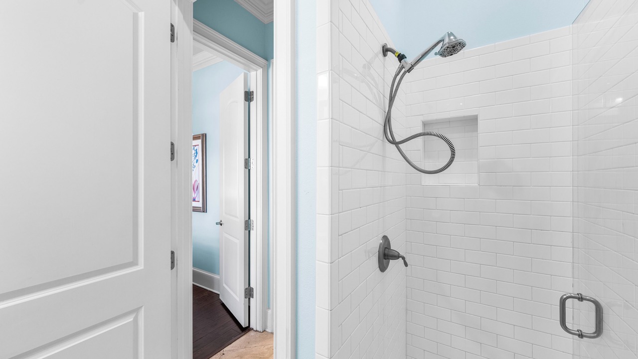 Photo of Bathroom in Delos