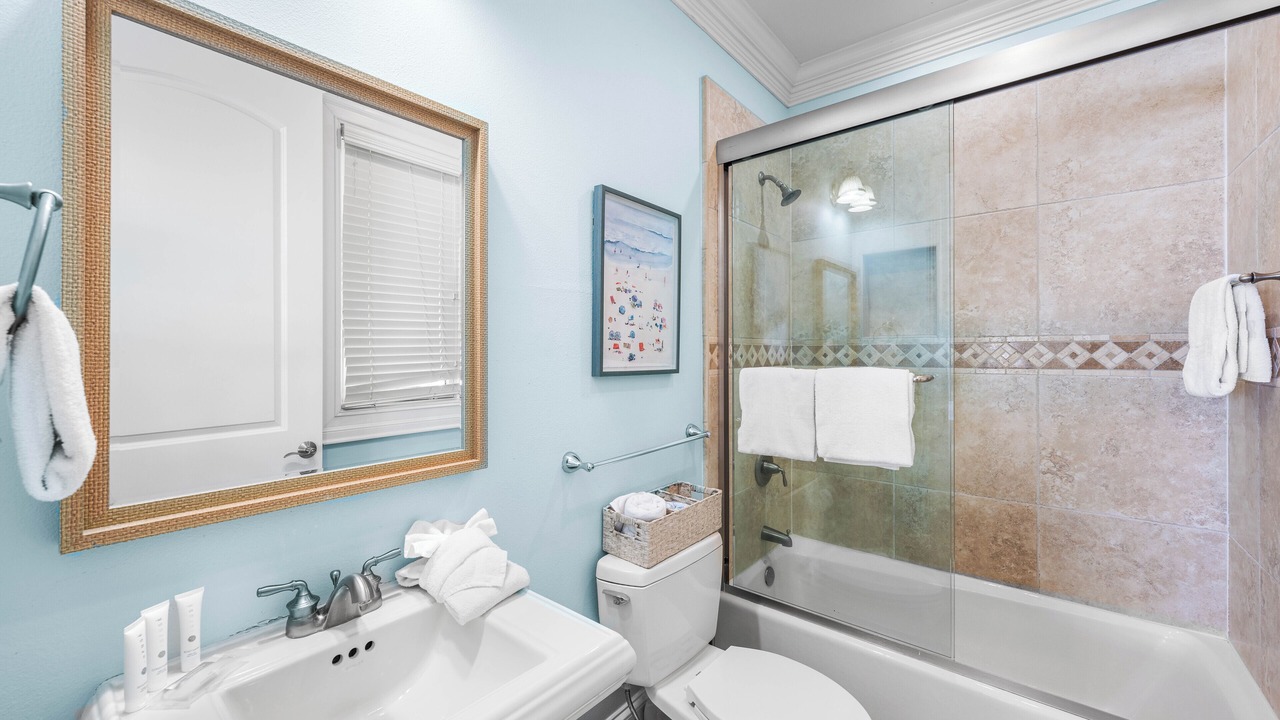 Photo of Bathroom in Delos