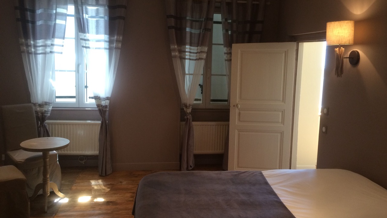 Photo of Bedroom in Calmont